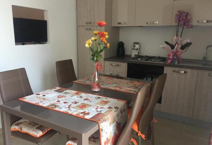 اتاق استاندارد با چشم‌انداز باغ, B&b L  Aurora