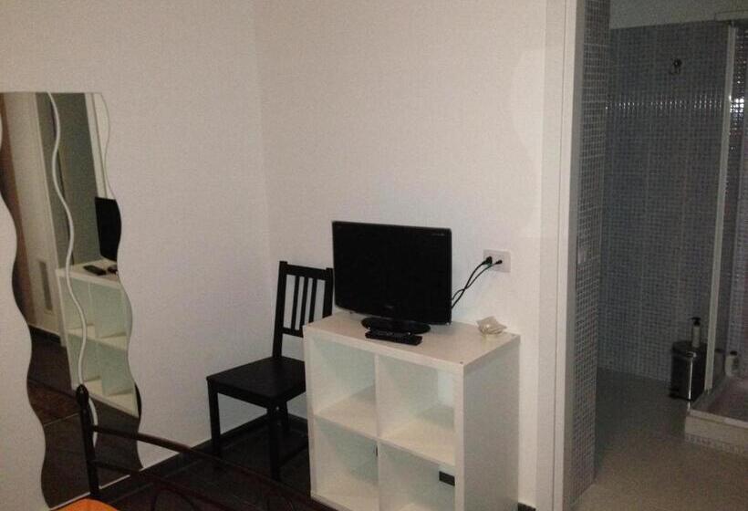 اتاق اکونومی, B&b Largo Barile