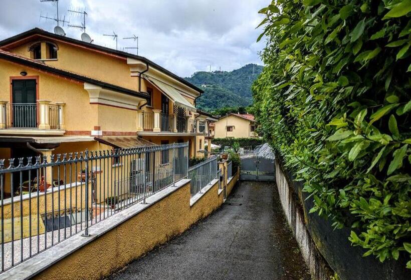 اتاق استاندارد, Sally S B&b