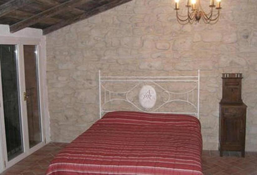 اتاق استاندارد چهار تخته, Agriturismo Piccola Raieda