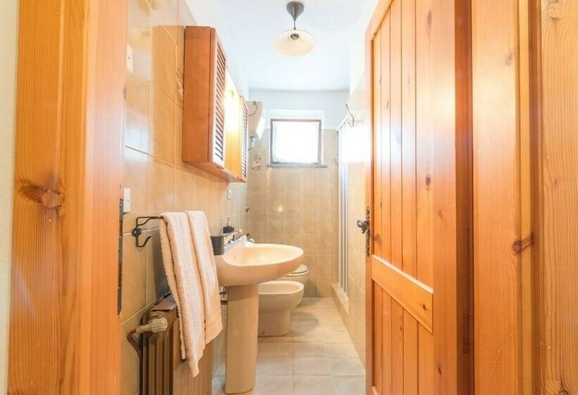 آپارتمان خانوادگی, B&b La Marella