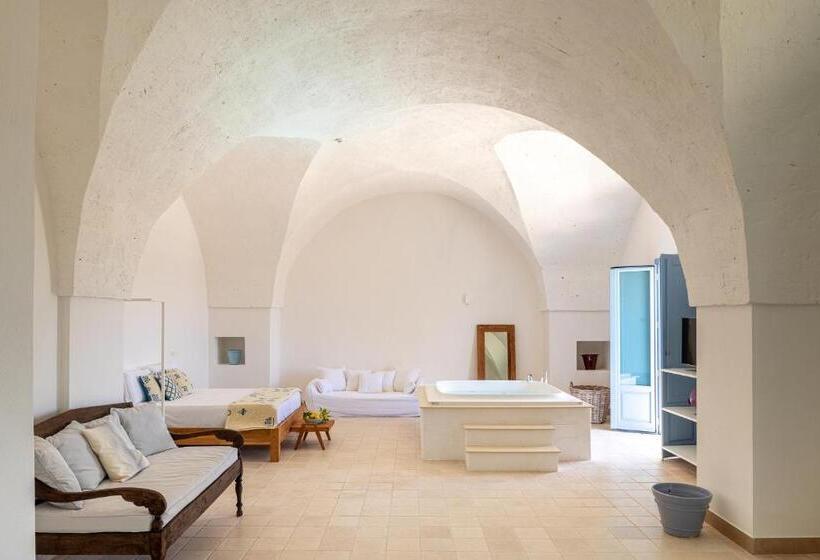 سوییت جونیور با بالکن, Masseria Malvindi
