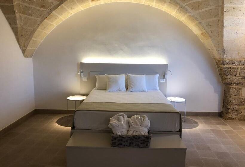 سوییت جونیور با بالکن, Masseria Malvindi