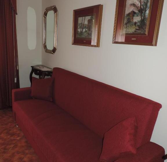 اتاق استاندارد با تخت بزرگ, Chiantirooms Guesthouse