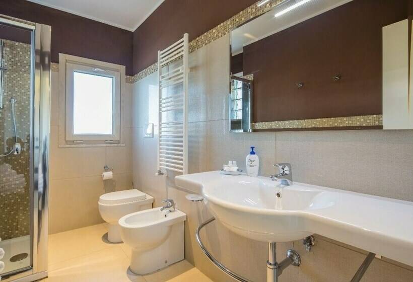 اتاق استاندارد چهار تخته, Villa Le Favole