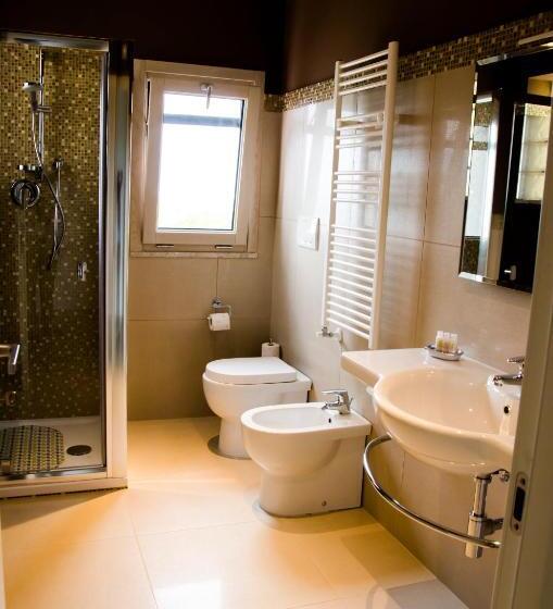 اتاق استاندارد چهار تخته, Villa Le Favole
