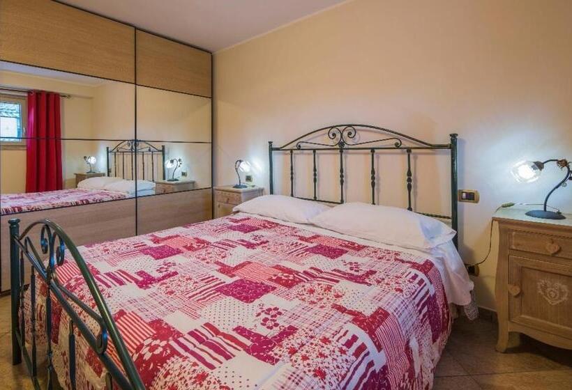 آپارتمان 1 خوابه با تراس, Villa Le Favole
