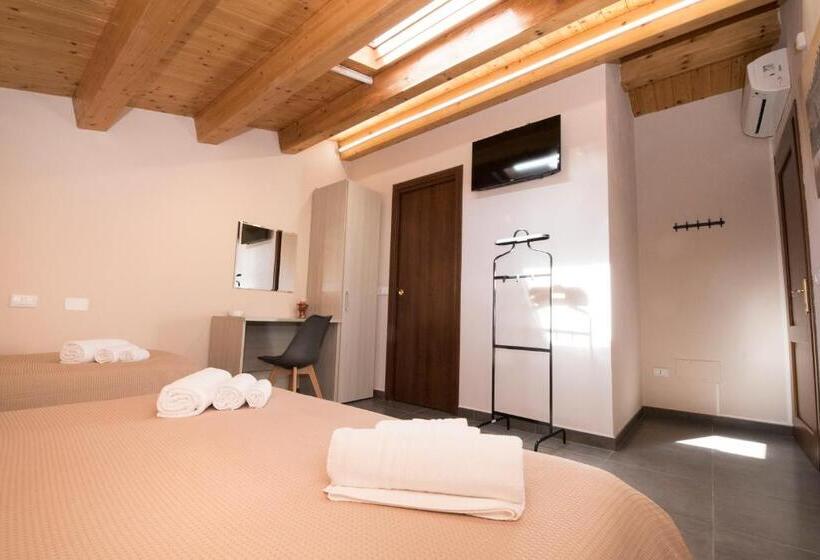 标准三人间, Casa Vacanze Malaclà