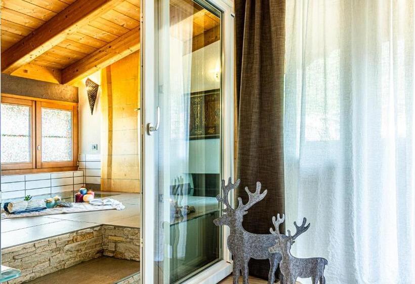 سوییت لوکس, B&b Alla Loggia Dell Imperatore