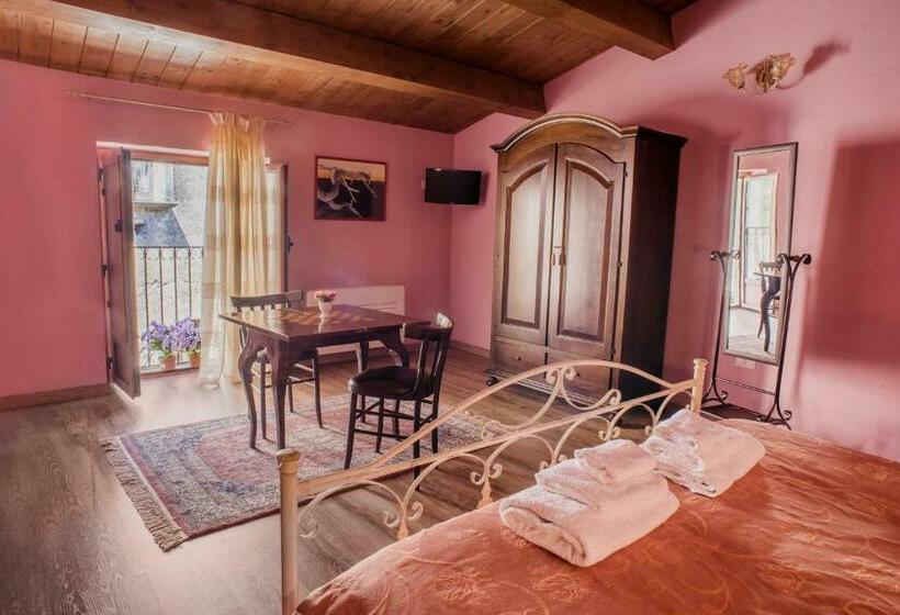 اتاق لوکس چهار تخته, Bed & Breakfast Dhafna Civita
