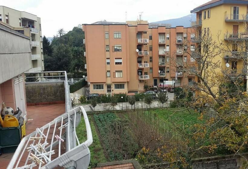 اتاق استاندارد با سرویس بهداشتی مشترک, B&b Veronica