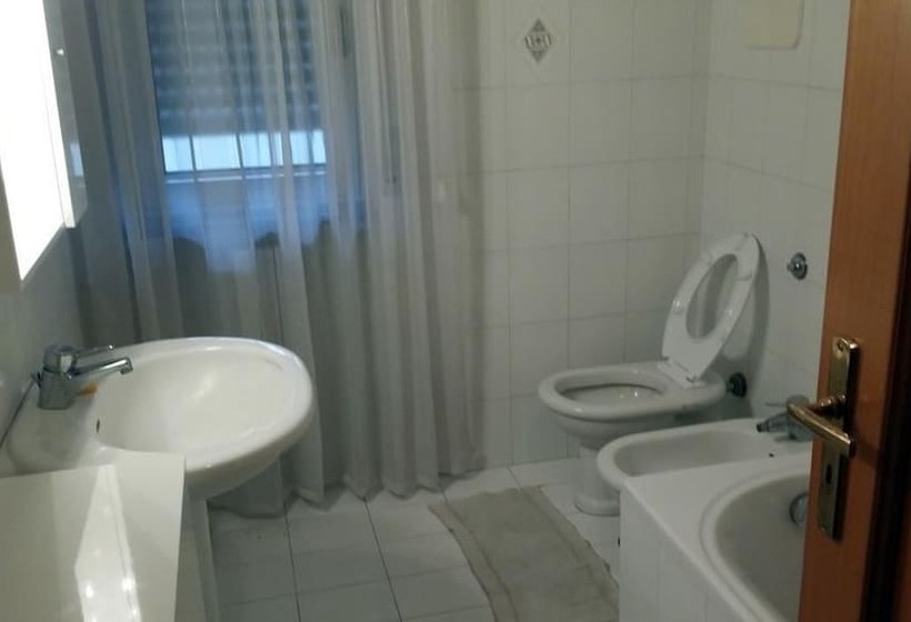 اتاق استاندارد با سرویس بهداشتی مشترک, B&b Veronica