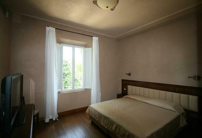 اتاق خانوادگی, Agriturismo Monte Giove