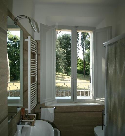 اتاق استاندارد با چشم‌انداز استخر, Agriturismo Monte Giove