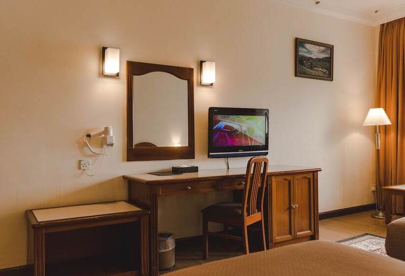 اتاق لوکس چهار تخته, Heritage Hotel Cameron Highlands