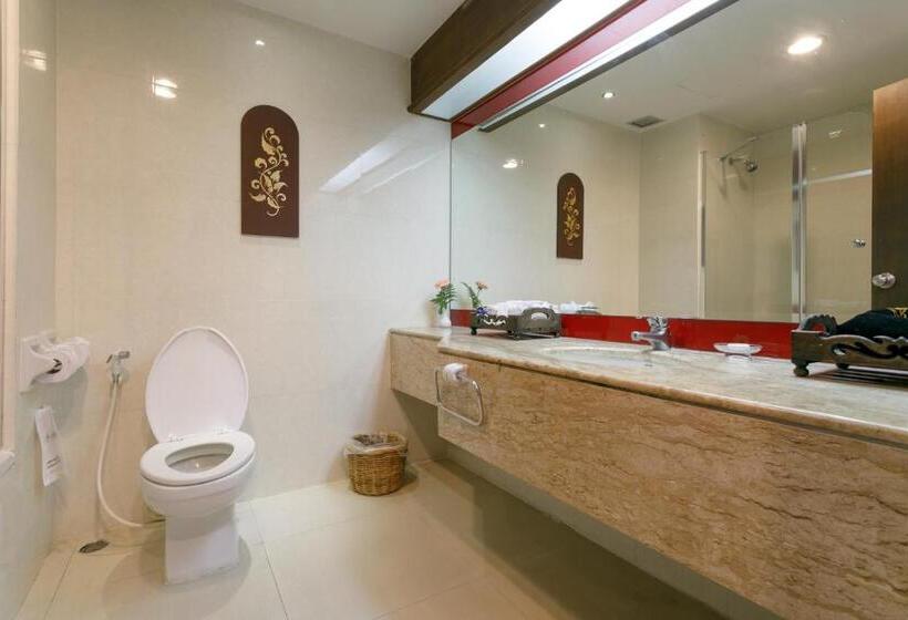 اتاق لوکس, Amora Thapae Hotel Chiang Mai