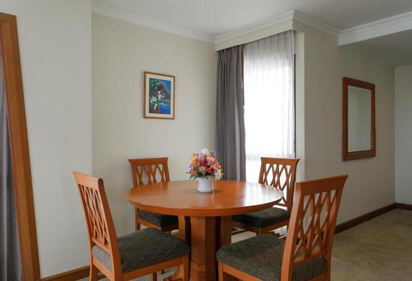سوییت, Amora Thapae Hotel Chiang Mai