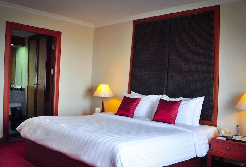 سوییت, Amora Thapae Hotel Chiang Mai