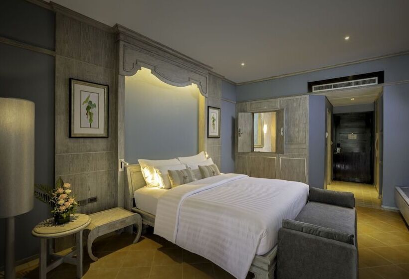 اتاق لوکس با چشم‌انداز استخر, Aonang Villa Resort I Beach Front