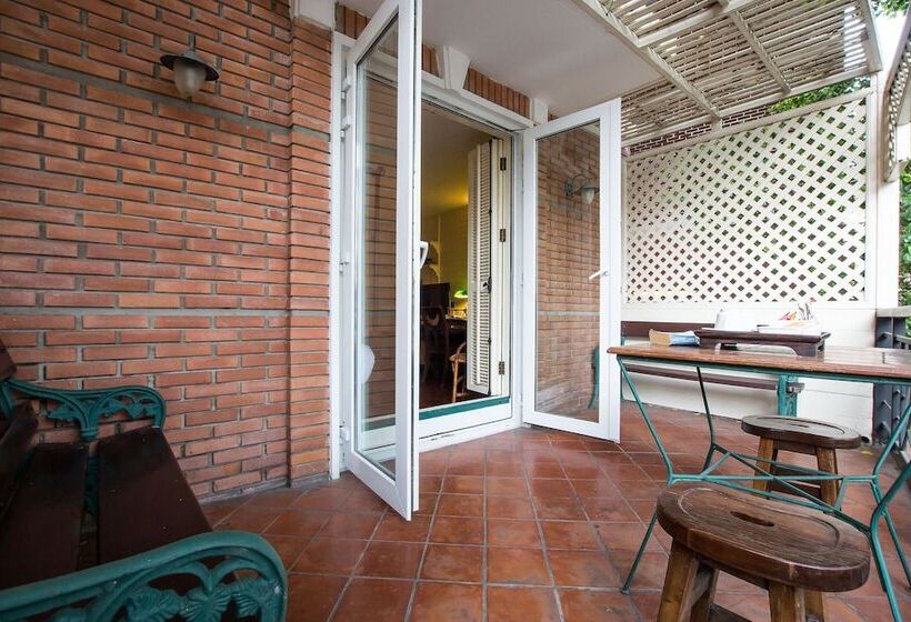 اتاق لوکس, Buddy Lodge, Khaosan Road