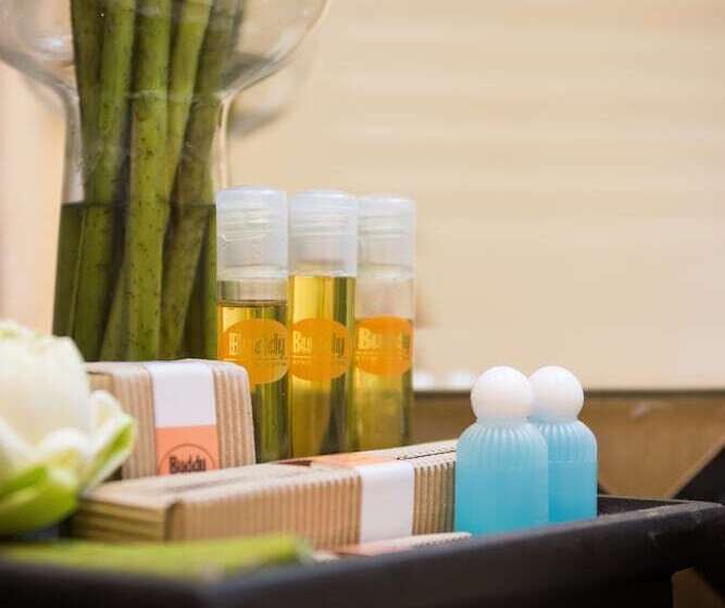 اتاق لوکس, Buddy Lodge, Khaosan Road