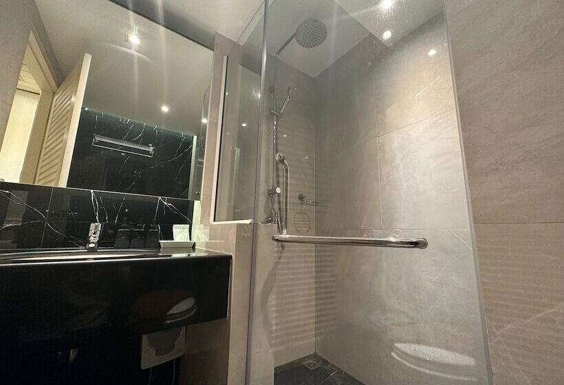 اتاق لوکس, Buddy Lodge, Khaosan Road