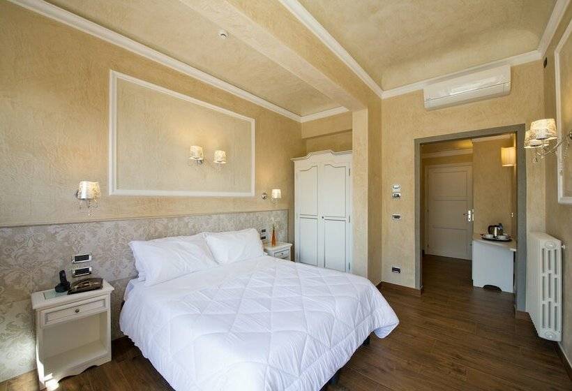 Quarto Triplo Standart, California