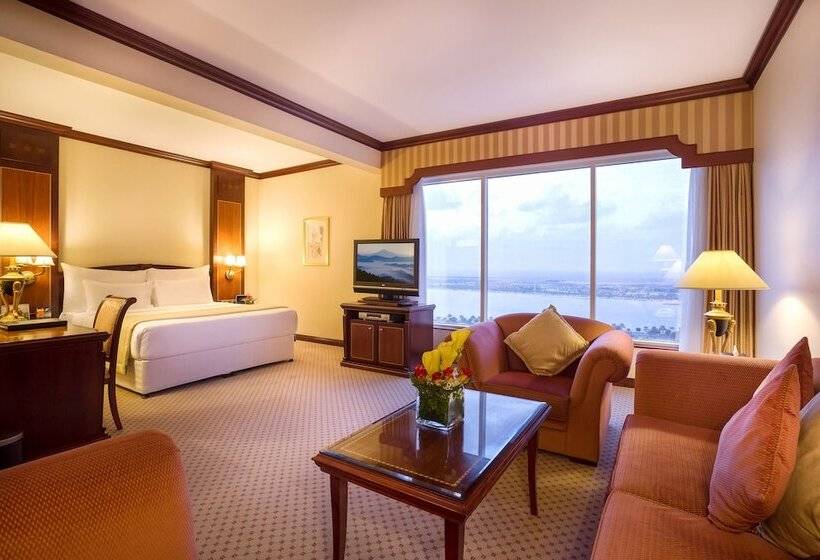 سوییت اجرایی, Corniche Hotel Abu Dhabi