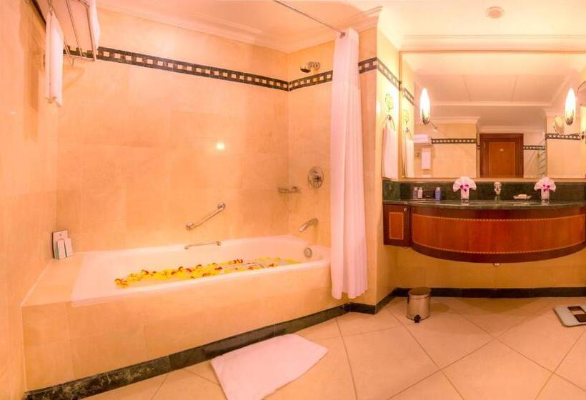 سوئیت خانواده 2 خوابه, Corniche Hotel Abu Dhabi