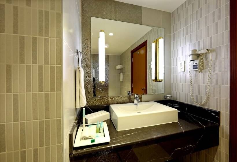 اتاق اجرایی, Vision Imperial Hotel Formerly Excelsior Hotel Downtown
