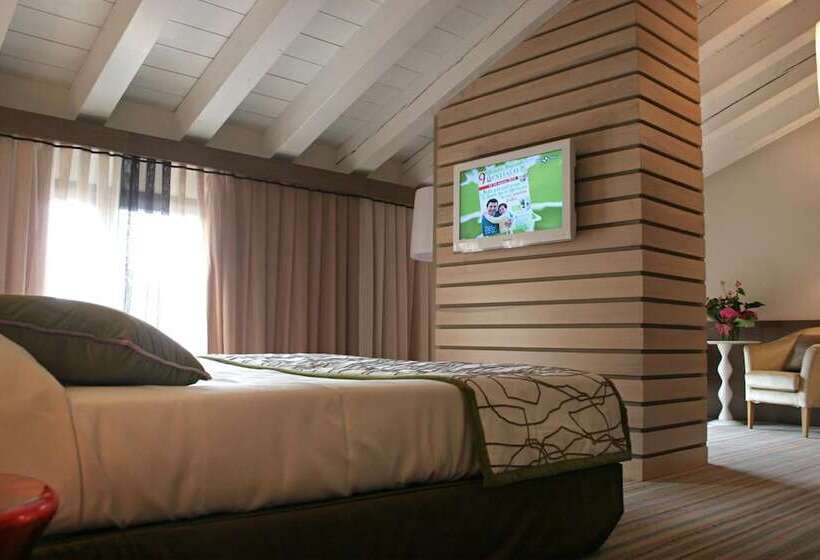 Junior Suite, Filanda