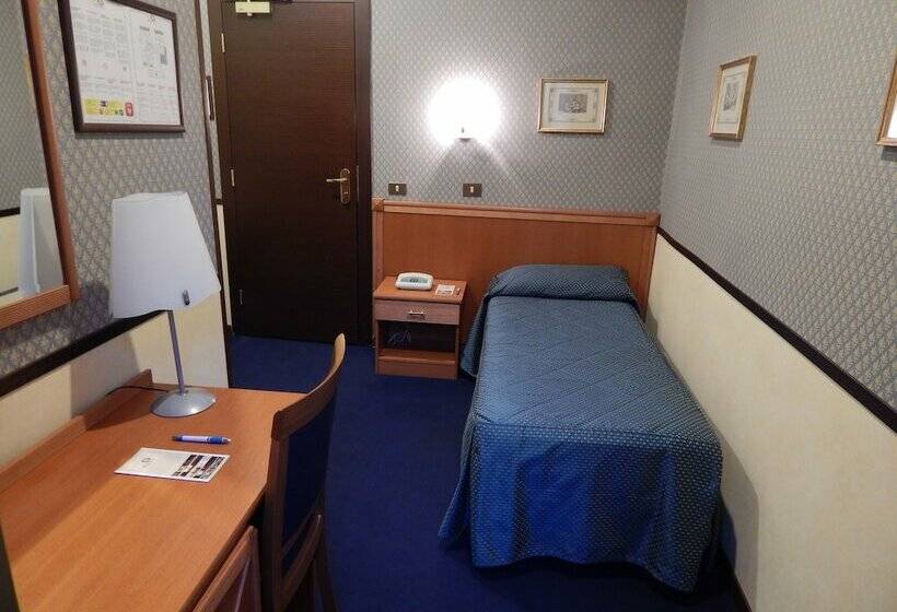 Standard Single Room, Garda