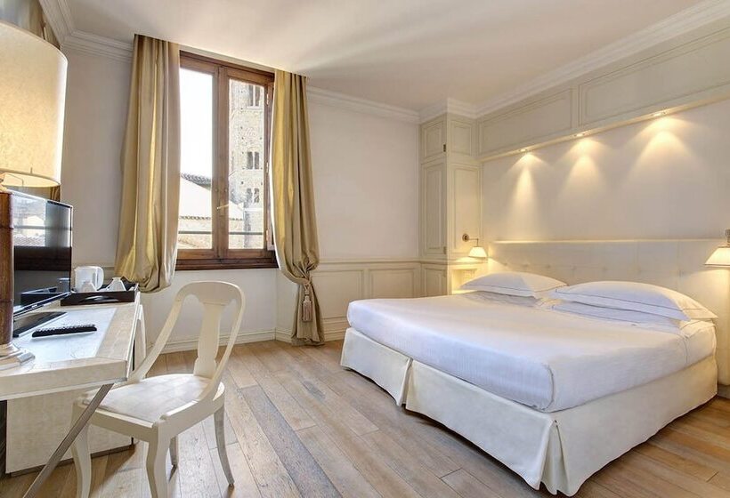 اتاق لوکس, Grand Hotel Cavour