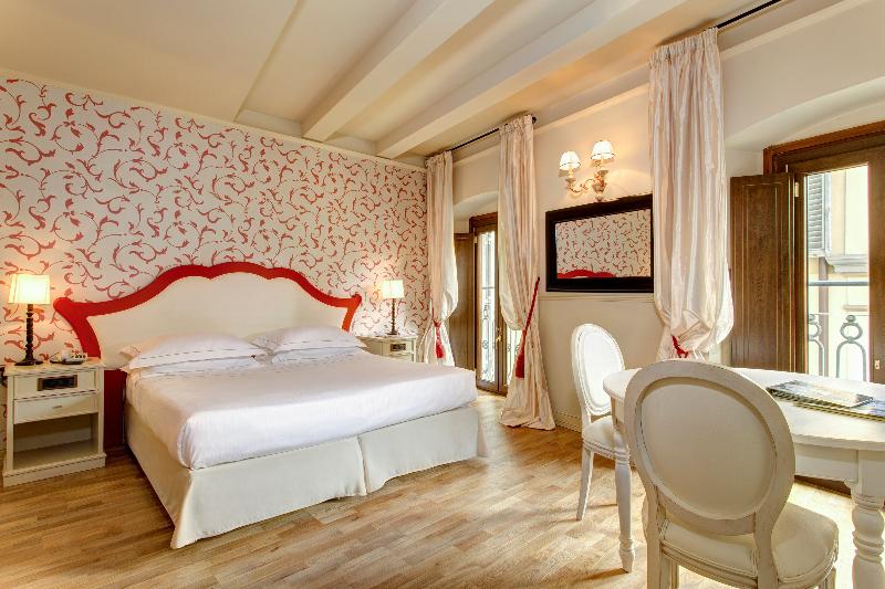 اتاق لوکس, Grand Hotel Cavour