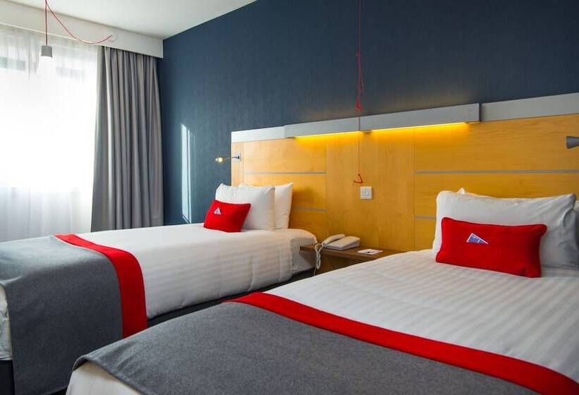 اتاق استاندارد, Holiday Inn Express Cambridge, An Ihg