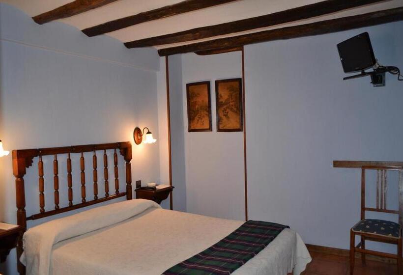 غرفة إقتصادية, Hostal Santa Agueda