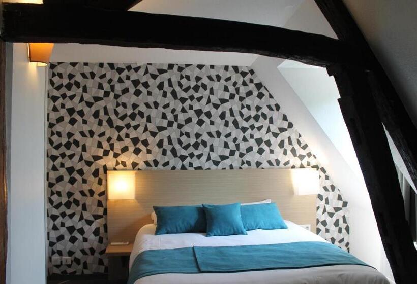 اتاق استاندارد سه نفره, Hôtel Le Blason