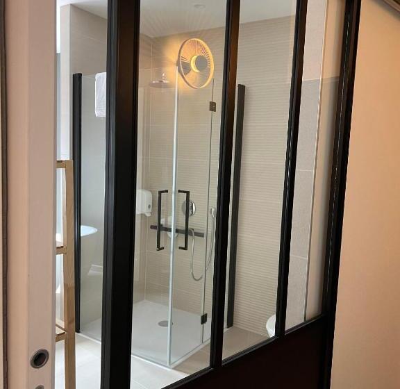 سوییت, Hôtel Le Blason