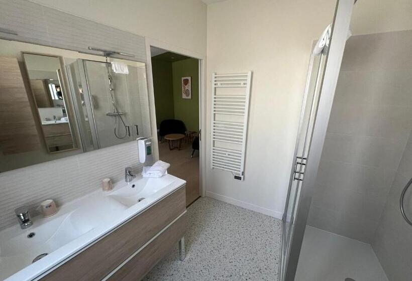 سوییت جونیور, Hôtel Le Blason