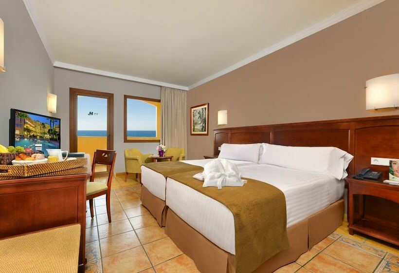 اتاق استاندارد با تراس و چشم‌انداز دریا, Ipv Palace & Spa   Adults Recommended