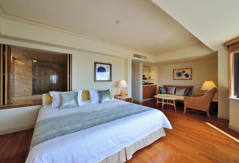 Executive Suite King Bed, The Naha Terrace