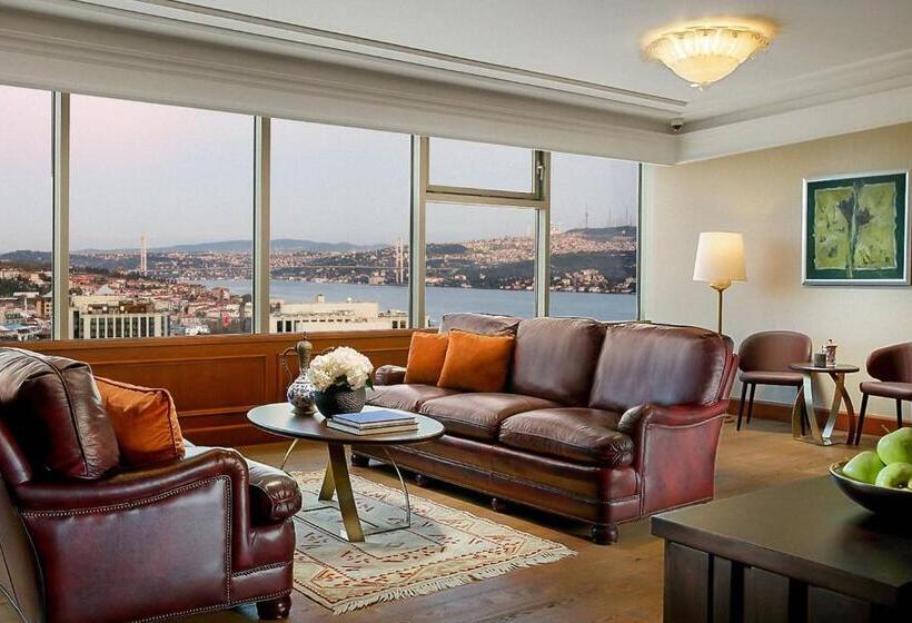 Club Room King Bed, The Ritz Carlton, Istanbul At The Bosphorus