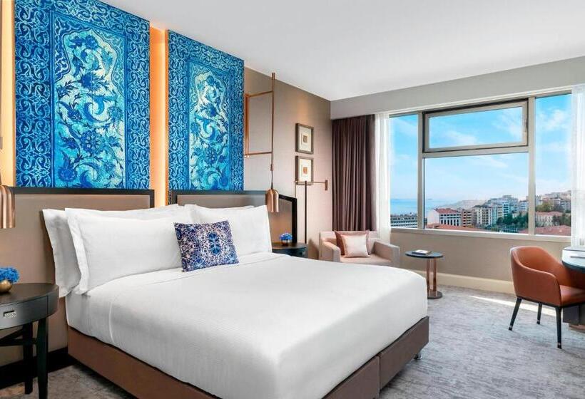 Club Room King Bed, The Ritz Carlton, Istanbul At The Bosphorus