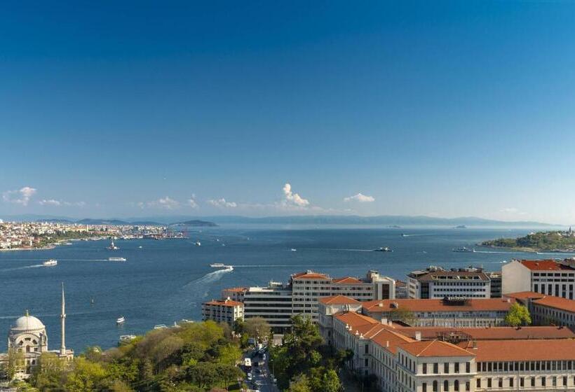 سوئیت کلوب با چشم‌انداز, The Ritzcarlton, Istanbul