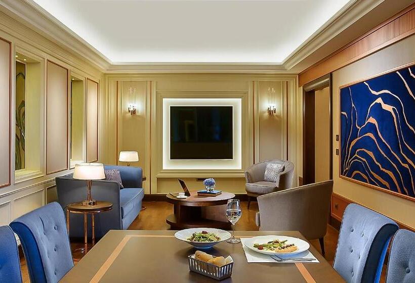 سوئیت پرزیدنت, The Ritz Carlton, Istanbul At The Bosphorus