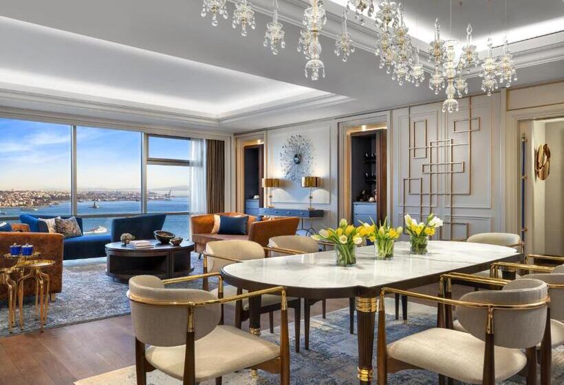 سوئیت کلوب با چشم‌انداز, The Ritzcarlton, Istanbul