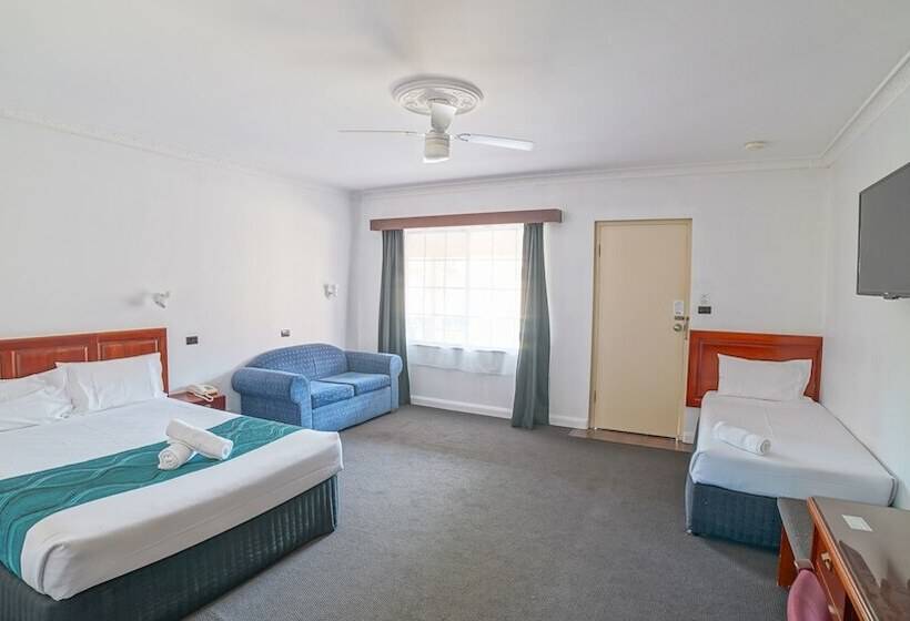 Executive Room, Country 2 Coast Motor Inn Coffs Harbour