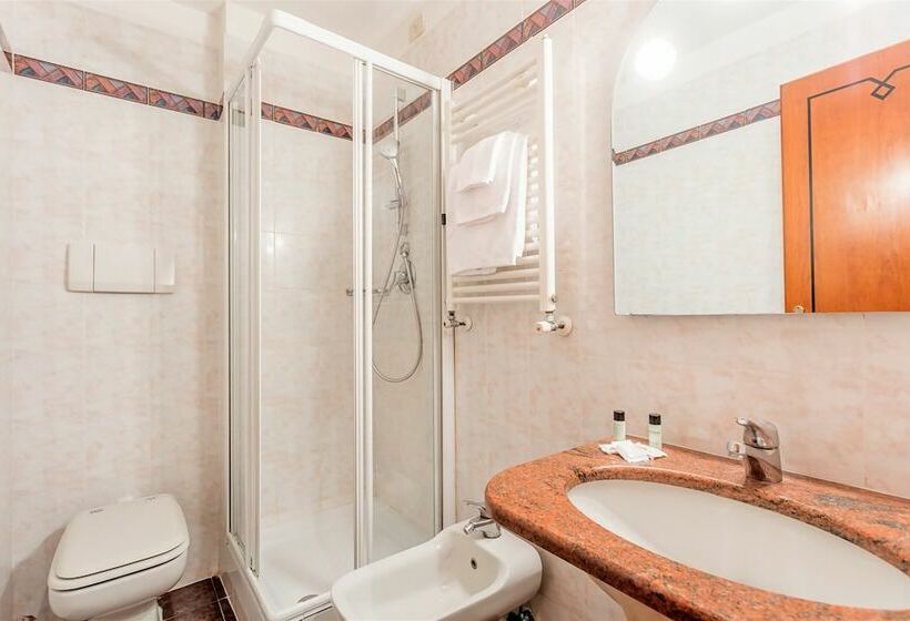 Standard Single Room, Raeli  Siracusa