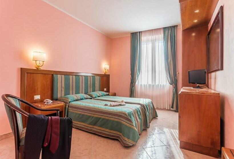 Chambre Standard, Raeli  Siracusa