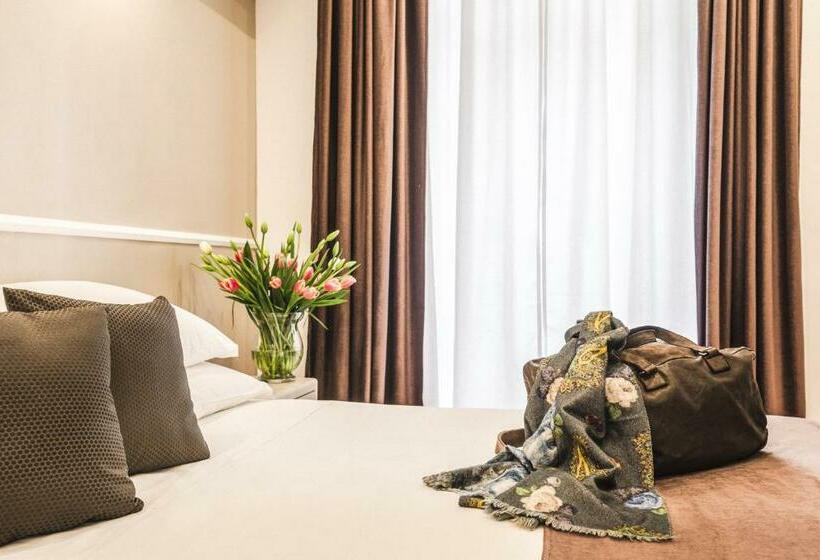 اتاق سوپریور با چشم‌انداز شهر, Raeli Hotel Siracusa